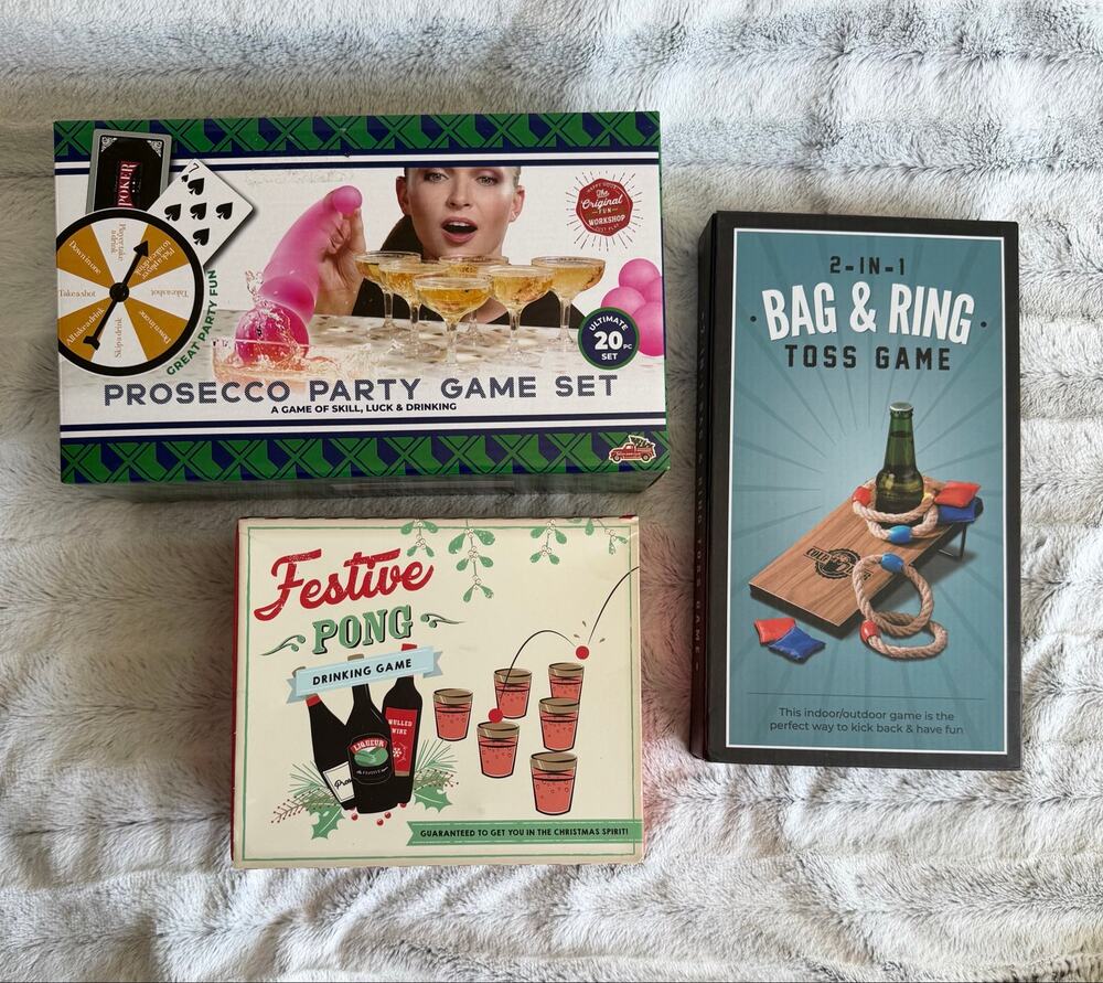 3-Piece Drinking Game Bundle Bundle Prosecco Pong Festive Pong Bag & Ring Toss